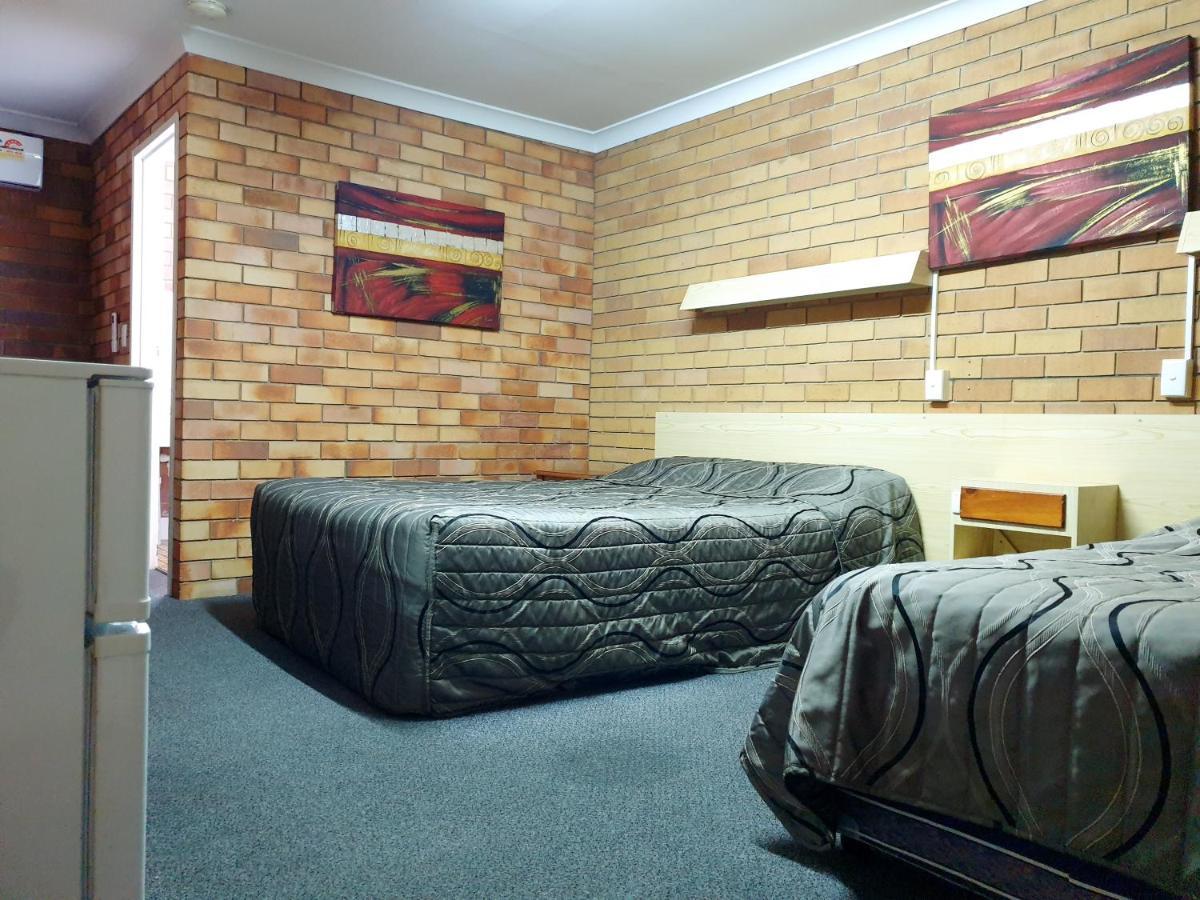 Glen Innes Lodge Motel Bagian luar foto
