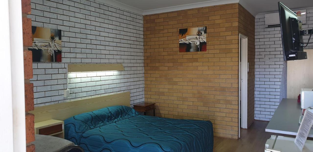 Glen Innes Lodge Motel Bagian luar foto