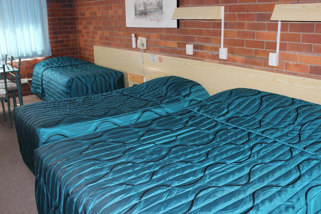 Glen Innes Lodge Motel Bagian luar foto