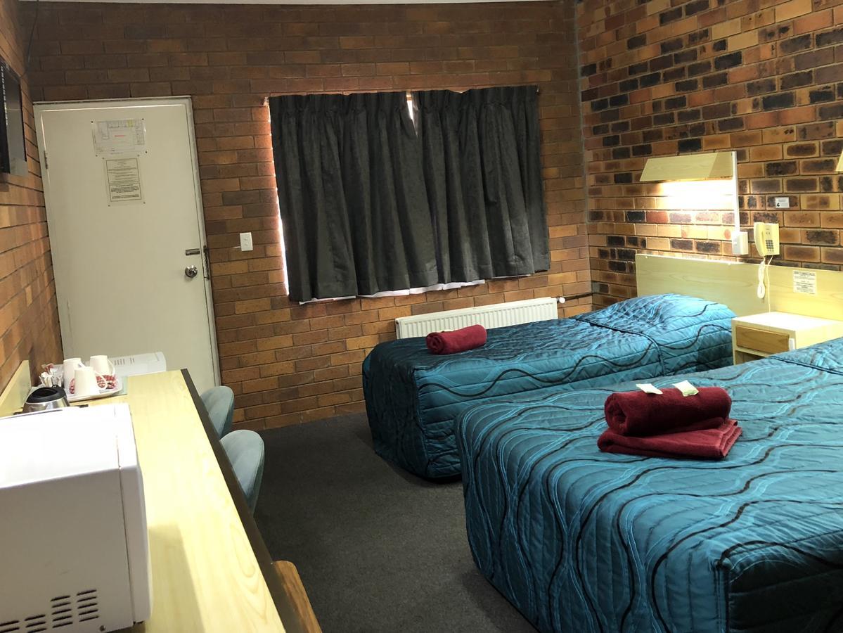 Glen Innes Lodge Motel Bagian luar foto