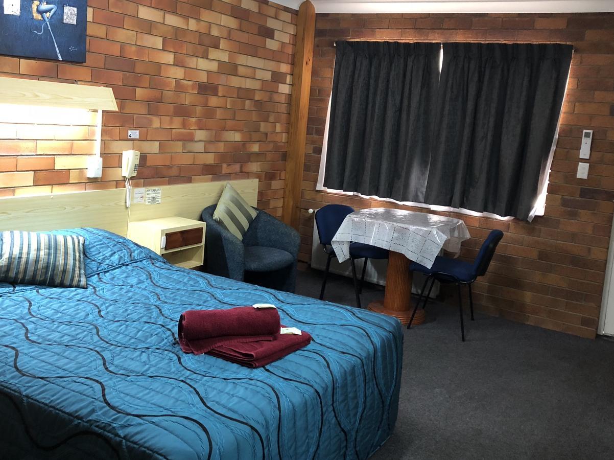 Glen Innes Lodge Motel Bagian luar foto