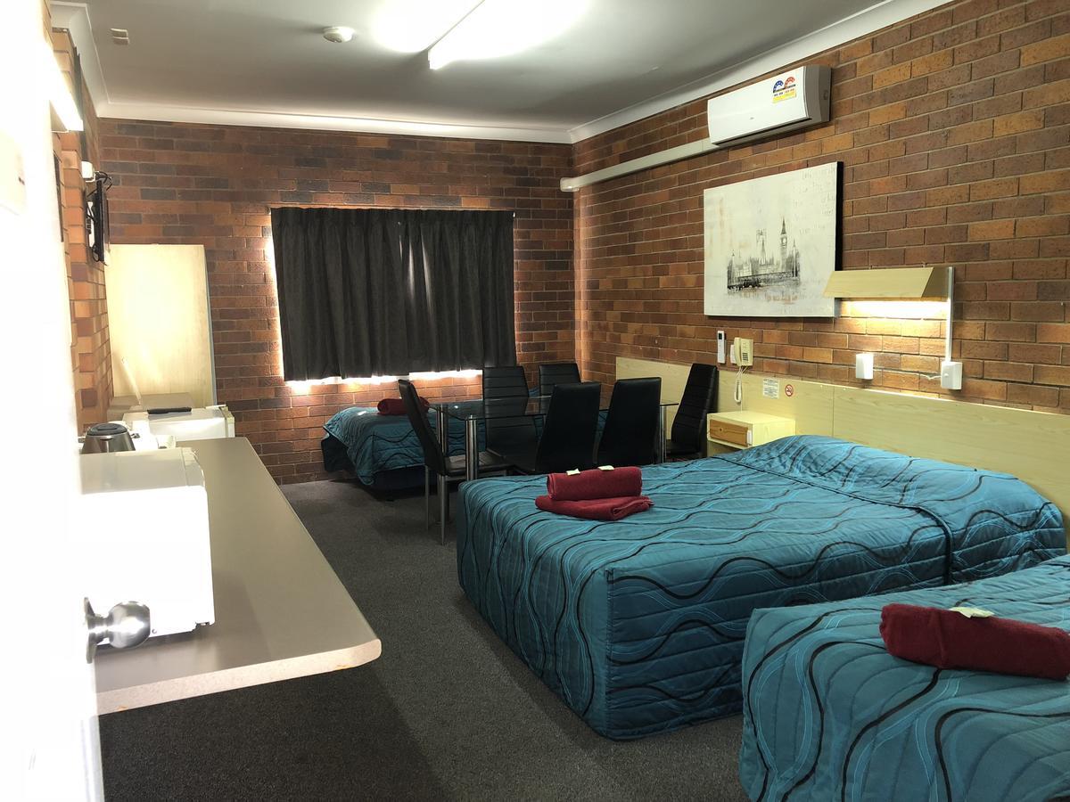 Glen Innes Lodge Motel Bagian luar foto