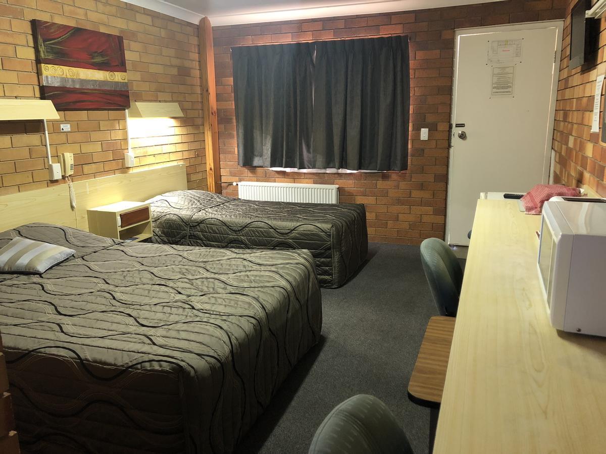 Glen Innes Lodge Motel Bagian luar foto